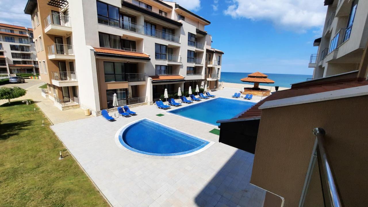 Obzor Beach Resort Apartment G-109 ภายนอก รูปภาพ
