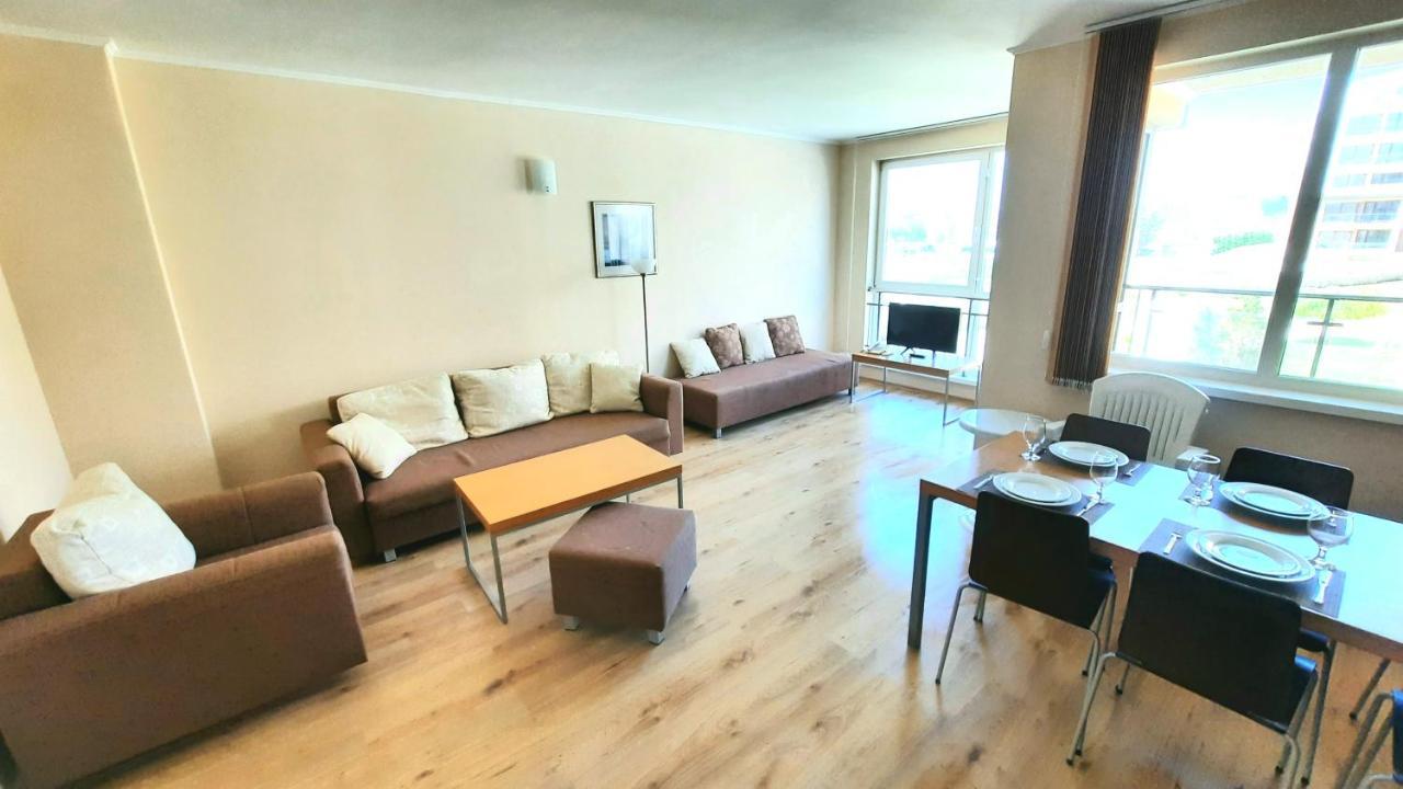 Obzor Beach Resort Apartment G-109 ภายนอก รูปภาพ