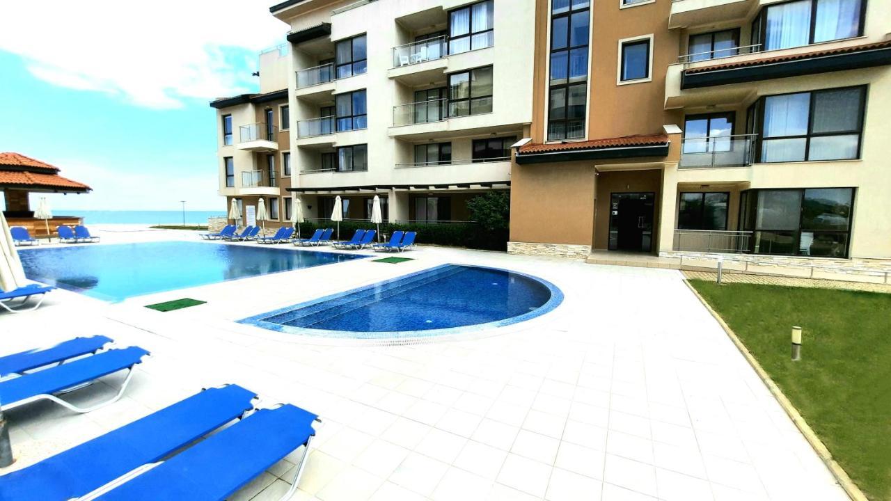 Obzor Beach Resort Apartment G-109 ภายนอก รูปภาพ